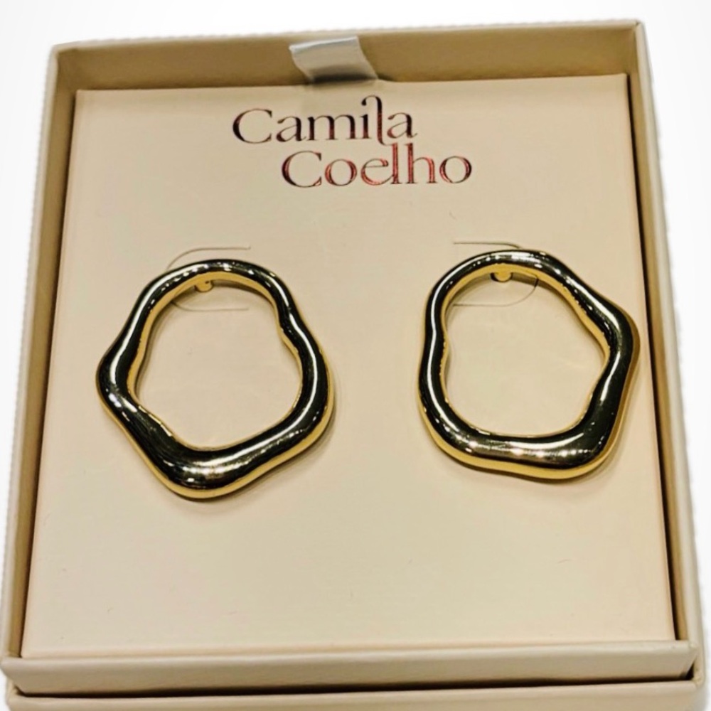NWT ⚜️👑⚜️ Camila Coelho Gorgeous Golden Toned Organic Shape Earrings